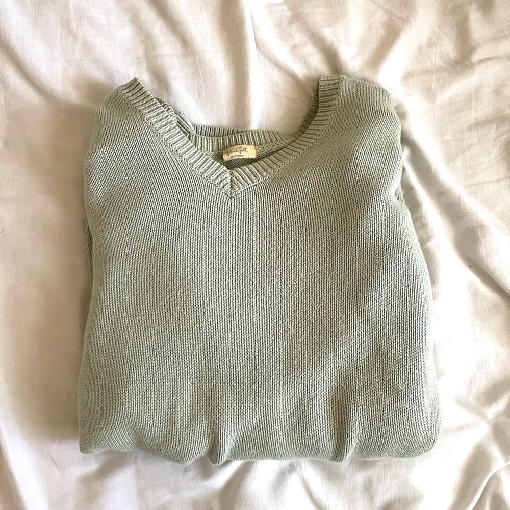 Brandy Melville Sweater